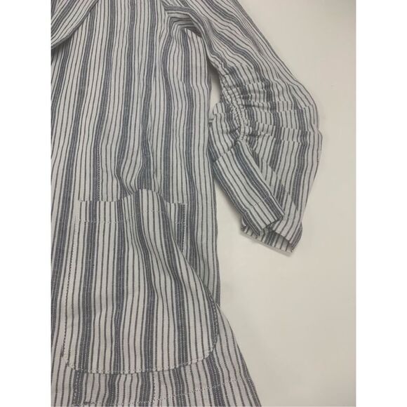 Striped Lightweight Blazer - Picture 3 of 7